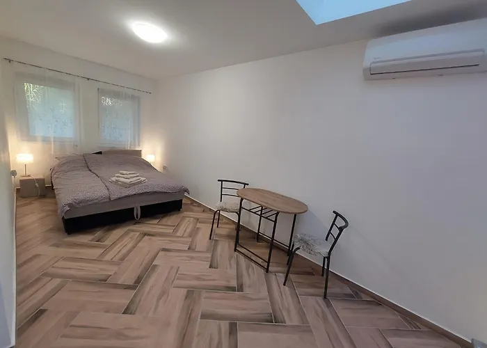 Szepasszonyvoelgy 公寓 *